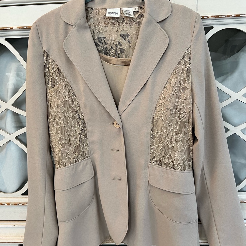 Beige 2 piece tank and blazer